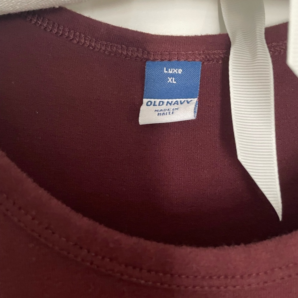 Old Navy Luxe High Neck Tank Top - Picture 3 of 8